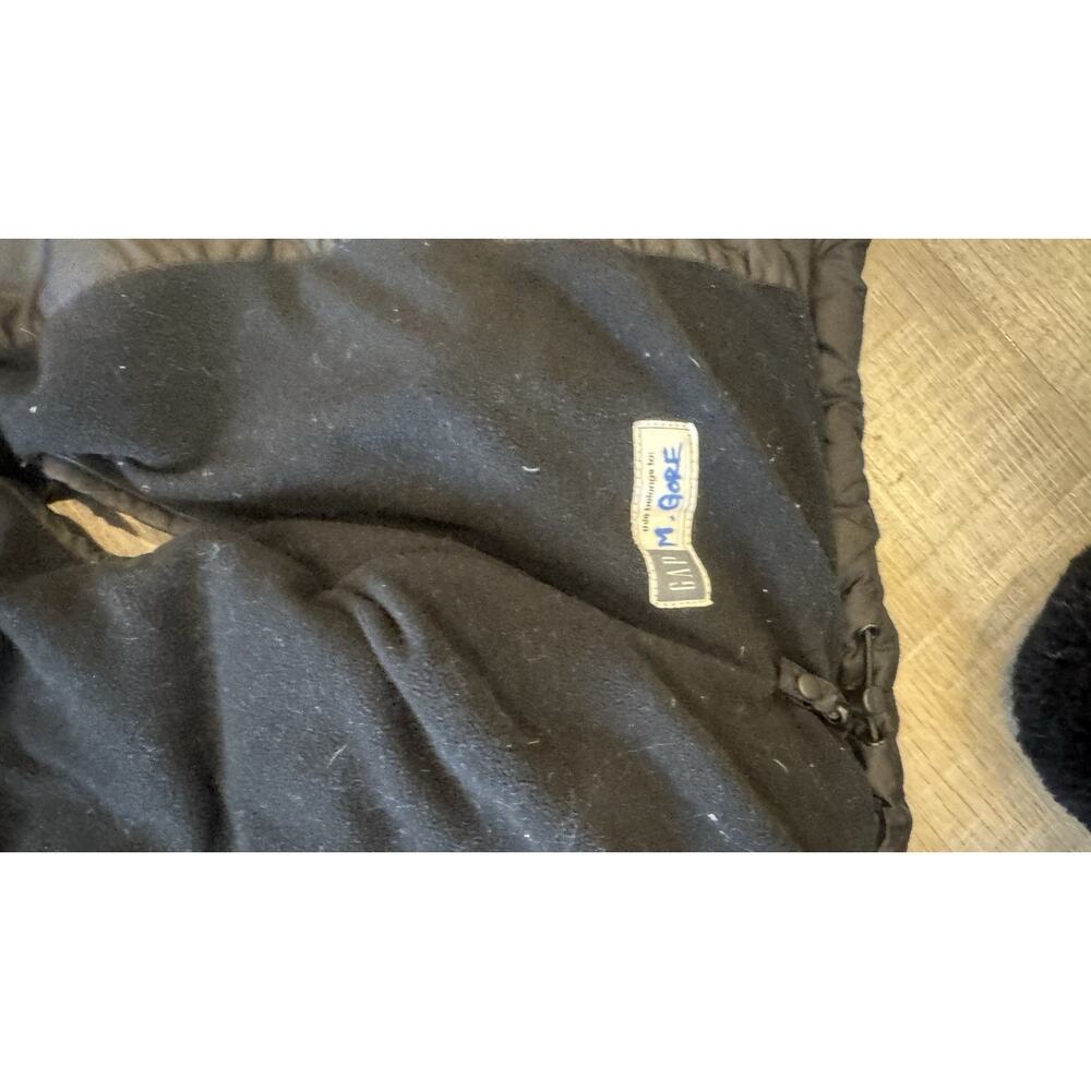 GAP Kids Black Puffer Vest Boys S 5/6 Water-Resistant - Picture 5 of 8